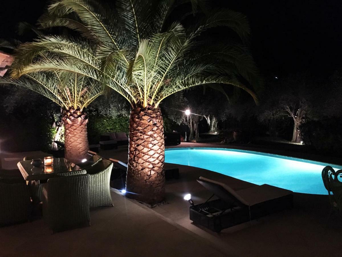 Le Champmazet Bed & Breakfast La Roquette-sur-Siagne ภายนอก รูปภาพ