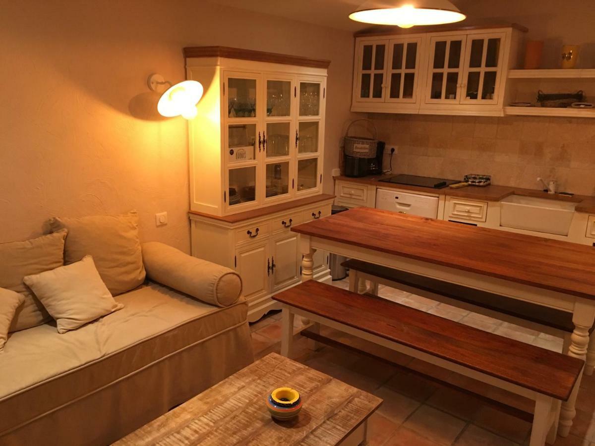 Le Champmazet Bed & Breakfast La Roquette-sur-Siagne ภายนอก รูปภาพ